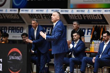 «Επικό» σχόλιο του Παπαθεοδώρου: «Ας τελειώσει τα εύκολα ματσάκια που έχει με την Εφές, γιατί... ερχόμαστε»