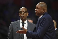 Οι Μπακς θέλουν να βάλουν τον Σαμ Κασέλ στο πλευρό του κόουτς Ντοκ Ρίβερς