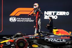 Ήδη στη Red Bull, ο Φερστάπεν κατάφερε να «αντικαταστήσει» τον Φέτελ