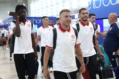 Η αναχώρηση του Ολυμπιακού για τον αγώνα με τη Γκενκ (gallery)