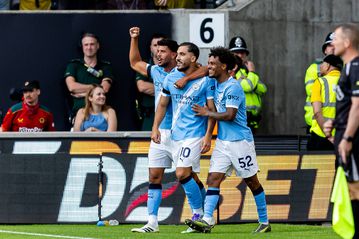 Θριαμβευτική πρεμιέρα με τεσσάρα για τη Μάντσεστερ Σίτι κόντρα στη Γουλβς!