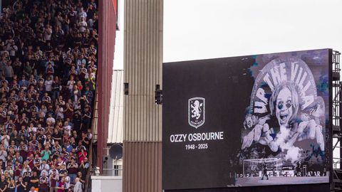 Με ήχους Crazy Train του Όζι Όζμπορν μπήκαν στο γήπεδο οι Άστον Βίλα και Νιούκαστλ