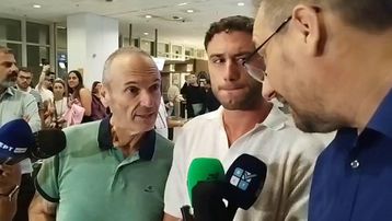 Οι πρώτες δηλώσεις του Καλάμπρια κατά την άφιξή του στο «Ελ. Βενιζέλος»