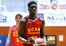 Άλεξ Αντετοκούνμπο: «Υπέρτατα ευλογημένος που ανήκω σε έναν οργανισμό τόσο υψηλού επιπέδου»