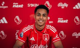 Ρεκόρ μεταγραφής για τη Νότιγχαμ Φόρεστ με την απόκτηση του Χάτσινσον