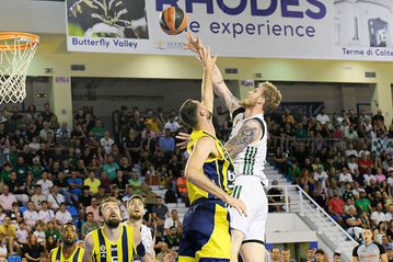 Τα Highlights της φιλικής ήττας του Παναθηναϊκού απέναντι στη Φενέρ (vid)