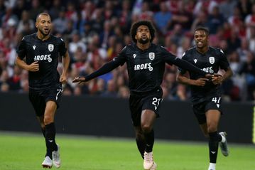 Ελ Καντουρί και Μπίσεσβαρ παραμένουν χωρίς ομάδα, 3,5 μήνες μετά την αποχώρησή τους από τον ΠΑΟΚ