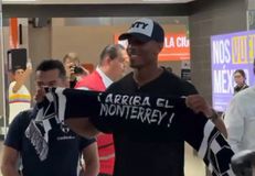 Θερμή υποδοχή για τον Μαρσιάλ στο Μεξικό (vids)