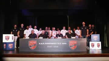 Παρουσίασε την ομάδα και τη νέα φανέλα στην ΕΣΤΙΑ Νέας Σμύρνης o Πανιώνιος (gallery)