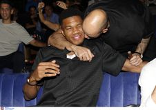 Εθνική Ελλάδας: Γλέντι μέχρι πρωίας για το χάλκινο μετάλλιο στο EuroBasket 2025 (pics)