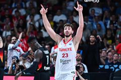 Η απολογία του Αλπερέν Σενγκούν στους Έλληνες