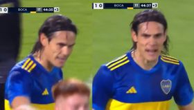 Ο 18χρονος Μπάρκο φώναξε στον Καβάνι για μία πάσα και λίγο έλειψε να πιαστούν στα χέρια εντός γηπέδου (vid)