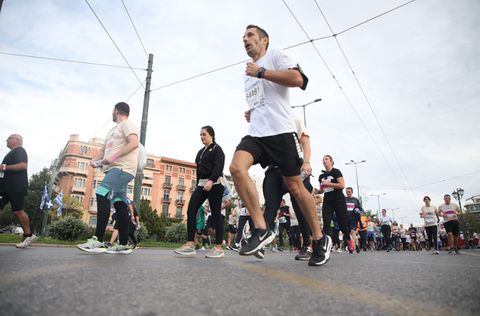 Περισσότεροι από 73 χιλιάδες δρομείς στον μαραθώνιο της Αθήνας