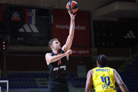 Επικός Ολυμπιακός, γύρισε το ματς από το -13 και πήρε μεγάλη νίκη επί της Μακάμπι με ονειρικό Βεζένκοφ!