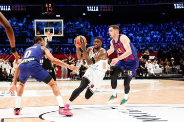 Σούπερ Dubai BC με μπροστάρηδες Πετρούσεφ και Μπέικον - Πέρασε το εμπόδιο της Μπαρτσελόνα