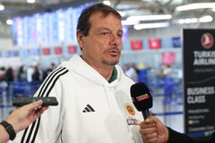 Αταμάν: «Αυτό είναι το σημαντικότερο πρόβλημα - Καταστρέφει το teamwork και τις προπονήσεις»