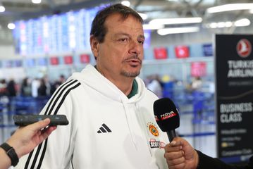 Αταμάν: «Αυτό είναι το σημαντικότερο πρόβλημα - Καταστρέφει το teamwork και τις προπονήσεις»