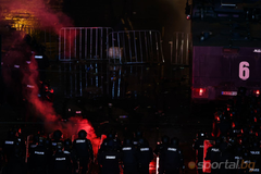 Ξύλο, μάχες σώμα με σώμα και σοβαρά επεισόδια στη Σόφια: Δείτε αποκλειστικό βίντεο του Sportal (vid)