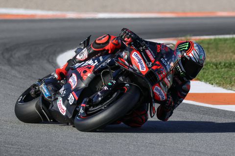 Κυριαρχία για Μπετζέκι και Aprilia στο φινάλε της σεζόν στη Βαλένθια