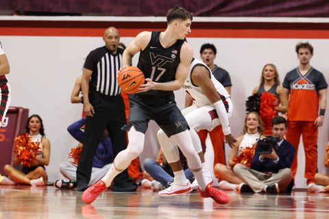 Ο Αβδάλας «καθάρισε» για το Βιρτζίνια Τεκ οδηγώντας το στο 4-0