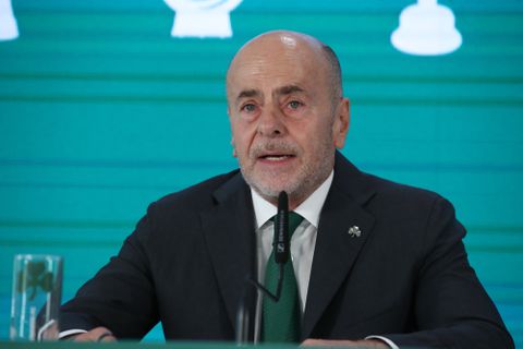 Τόσες χιλιάδες κόσμου περίμεναν την έναρξη της συνέντευξης Τύπου του Γιάννη Αλαφούζου