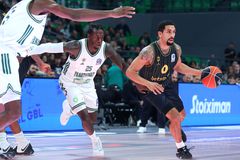 Τρομερό ξέσπασμα του Άρη απέναντι στον Παναθηναϊκό με 8 σερί τρίποντα! (vid)