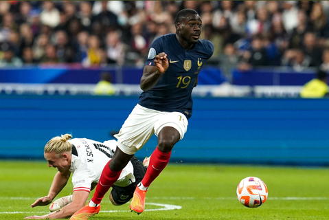 Ο αφανής ήρωας της Γαλλίας που από ντελιβεράς έφτασε να διεκδικεί το Παγκόσμιο Κύπελλο