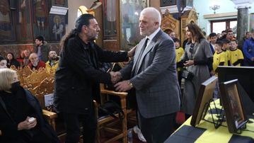 Μελισσανίδης και Τσούμπερ στην κηδεία του Κώστα Νεστορίδη