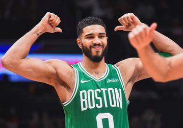 Άνετα οι Σέλτικς - Κορυφαίοι οι Μπούκερ και Ντουράντ για τους Σανς: Τα αποτελέσματα του NBA (vid)