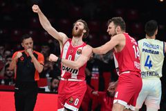 Η Βαλένθια έκανε σερί 15-0 στην 4η περίοδο και θριάμβευσε στο ΣΕΦ