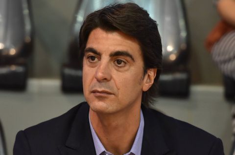 Η Φενέρμπαχτσε τιμά τον Ιμπραήμ Κουτλουάι αποσύροντας τη φανέλα του πριν το τζάμπολ με τον Παναθηναϊκό