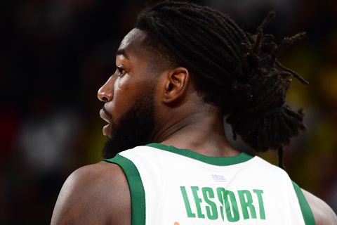 «Μου λείπει το γ@#@#@ μπάσκετ»: Η ανατριχιαστική ανάρτηση του Λεσόρ