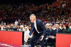 Γιασικεβίτσιους για τη διαιτησία: «Προτιμώ να ξοδέψω τα λεφτά μου σε δώρα Χριστουγέννων»