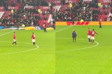 Έξαλλος ο Μπρούνο Φερνάντες με συμπαίκτες του μετά την ισοπαλία της Γιουνάιτεντ με την Μπόρνμουθ (vid)