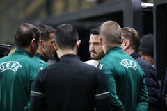 Η κουβέντα Καρυπίδη-Νταμπάνοβιτς πριν το Άρης - ΑΕΚ