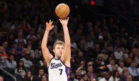 Εκτός για ενάμιση μήνα ο Βεζένκοφ - Τα νεότερα για τον τραυματισμό του