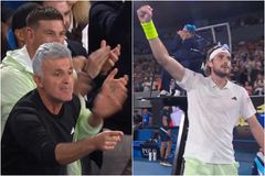 Απίστευτη σκηνή: Τι φώναξε ο πατέρας του Τσιτσιπά στον Στέφανο μόλις νίκησε τον Τόμπσον (vid)