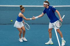 Διπλή ελληνική αποστολή με φόντο την πρόκριση στον τρίτο γύρο