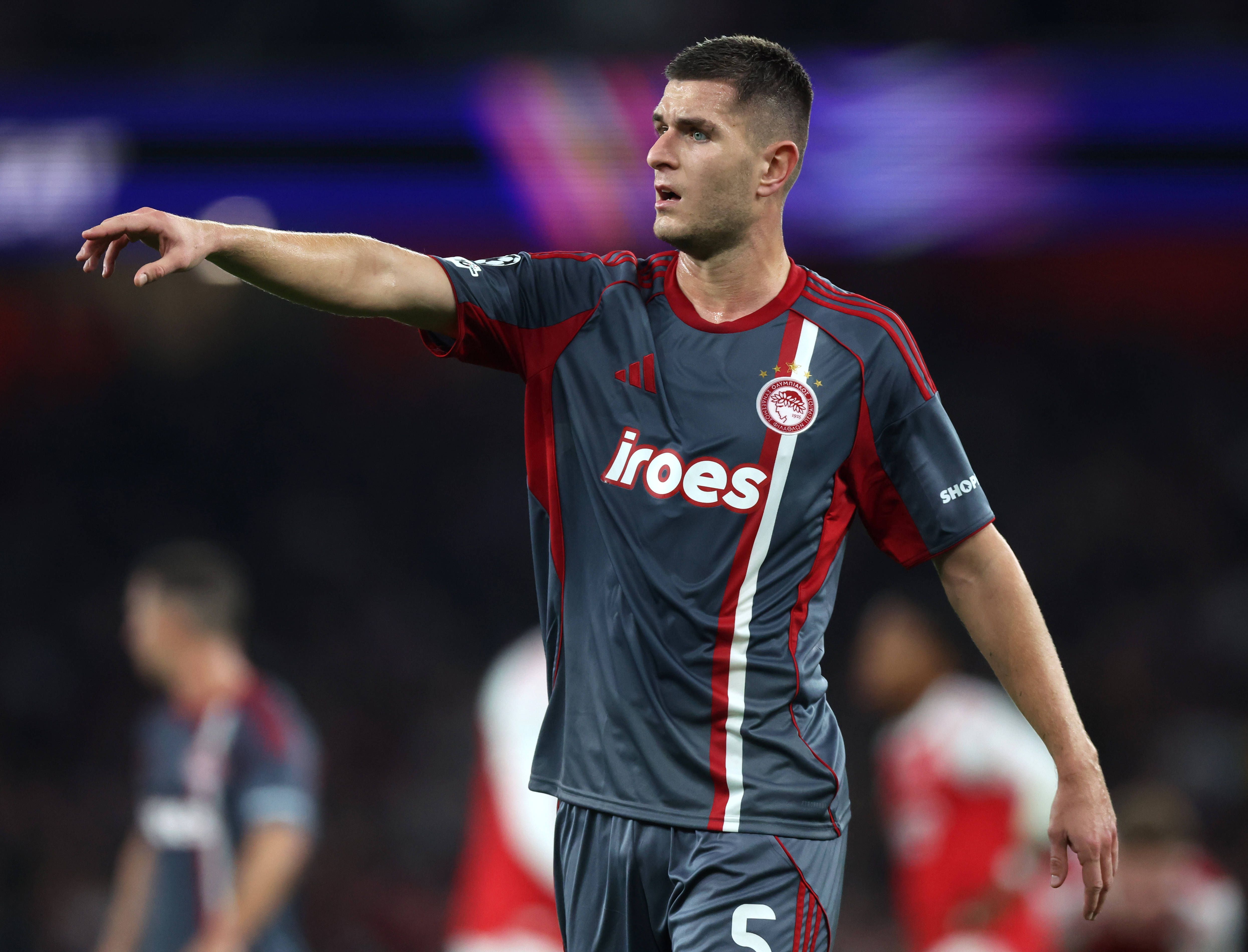 Ποιος θα ξεκινήσει με Λεβερκούζεν αν δεν πάρει φανέλα βασικού ο Πιρόλα