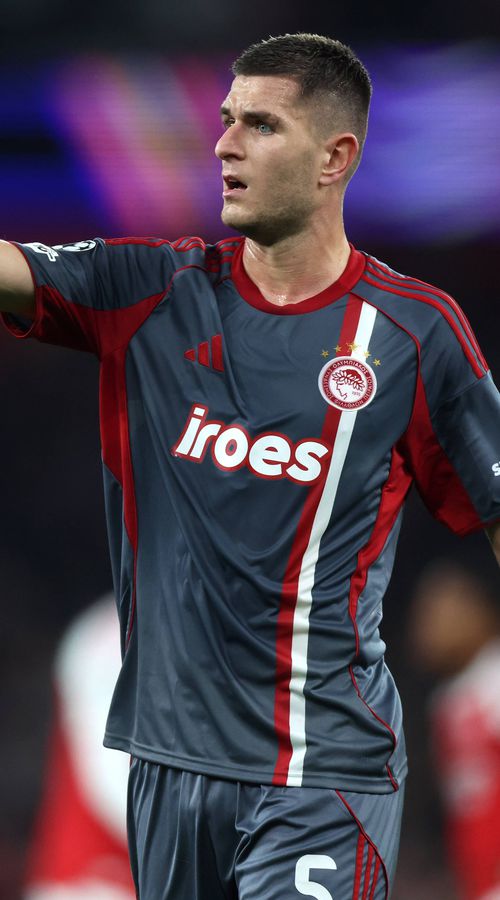 Ποιος θα ξεκινήσει με Λεβερκούζεν αν δεν πάρει φανέλα βασικού ο Πιρόλα