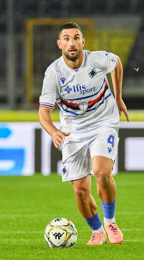 Αυτός είναι ο Γιορντάν Φέρι που «κλείνει» ο ΟΦΗ: Από τη «χρυσή γενιά» της Λυών στην ευρωπαϊκή καταξίωση