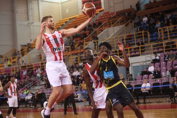 Ουόκαπ: «Όλα τα βλέμματα στον ημιτελικό»