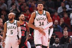 «Καθαρή» η ακτινογραφία, ίσως χάσει το All-Star Game ο Αντετοκούνμπο