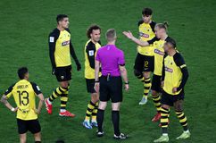 Η ΑΕΚ είναι ζωντανή για δυο κούπες, περνώντας μέσα από «πυρηνικές βόμβες»