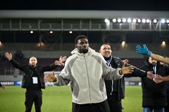 ΑΕΛ Novibet: Η ατάκα Νταβέλη για τον... σεΐχη και ο ρόλος του Μπατουμπινσικά (Vid)