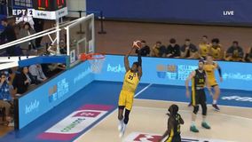 Ο Μποχωρίδης ύψωσε και ο Κώστας Αντετοκούνμπο κάρφωσε δυναμικά