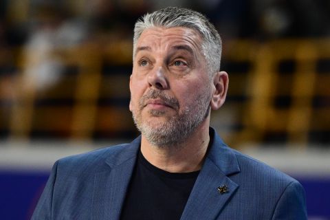 Παπαθεοδώρου: «Έχουμε μέταλλο και ενότητα, είμαστε δυνατοί και είμαστε εδώ» (vid)