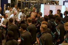 Οι παίκτες της QPR έγιναν Μαορί και έκαναν εκπαίδευση στον χορό «Haka» (vids)