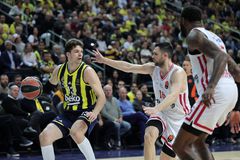 Ντέρμπι κορυφής «ειδικών συνθηκών»: Ολυμπιακός - Φενέρ για γερά νεύρα στο «καμίνι» του ΣΕΦ