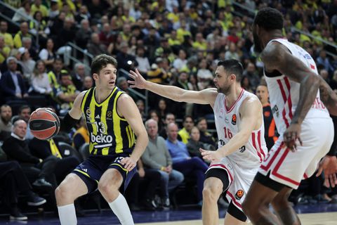 Ντέρμπι κορυφής «ειδικών συνθηκών»: Ολυμπιακός - Φενέρ για γερά νεύρα στο «καμίνι» του ΣΕΦ